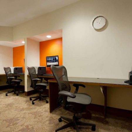 Hilton Garden Inn Baltimore Inner Harbor Экстерьер фото
