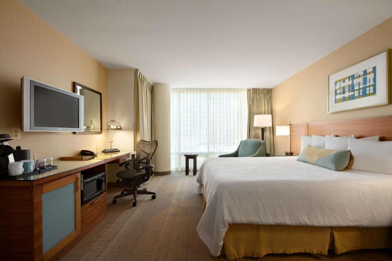 Hilton Garden Inn Baltimore Inner Harbor Экстерьер фото