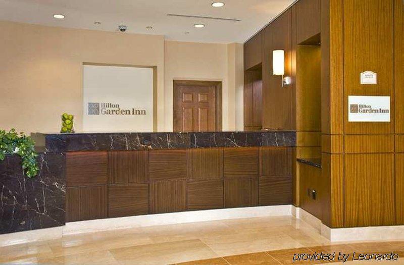 Hilton Garden Inn Baltimore Inner Harbor Интерьер фото